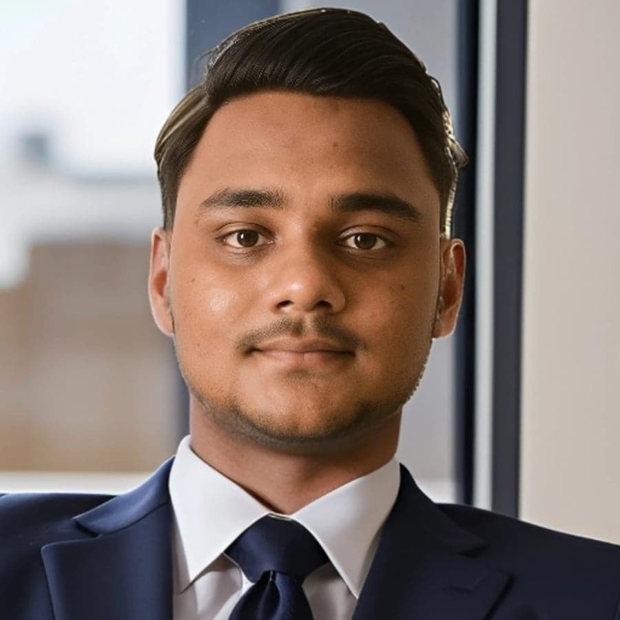 Hetkumar Sanjaykumar Patel, founder of OM Marketing Solutions, in Ahmedabad